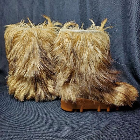 Vintage Genuine Goat Hair Fur Boots Super Shaggy YETI LAMA Cleated Rubber Size 6 - Picture 5 of 16
